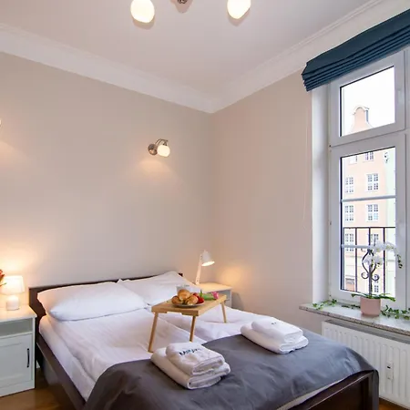 Szlachecki I Pod Artusem Apartment *