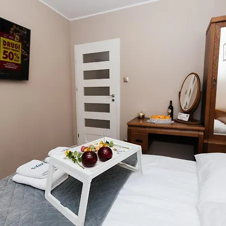 فندق Szlachecki I Pod Artusem