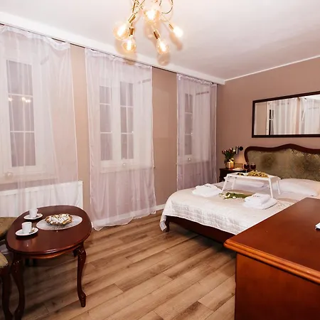 Szlachecki I Pod Artusem Hotel Danzig
