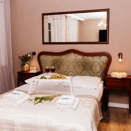 Szlachecki I Pod Artusem Hotel Danzica